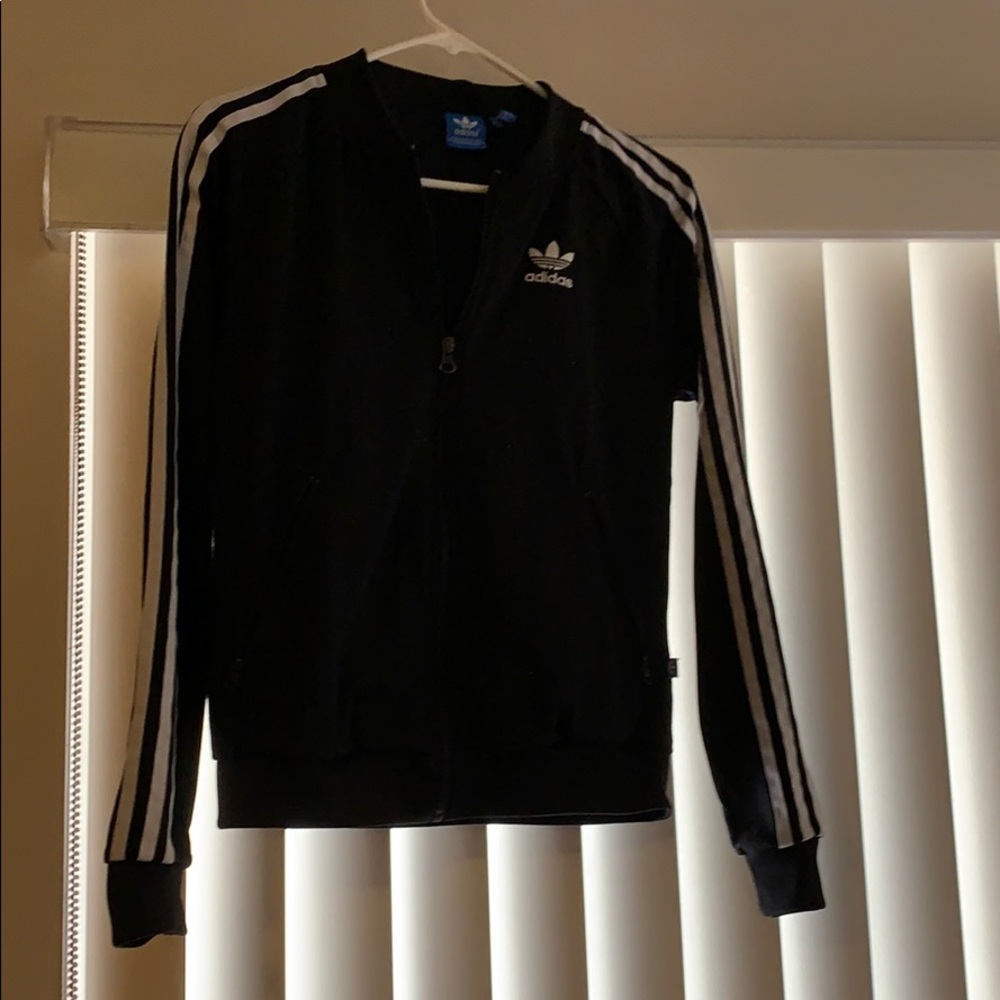 Worn 5 times authentic adidas sweater, size xs